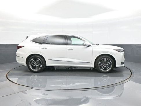 Used 2025 Acura MDX SH-AWD w/ Advance Package image 8