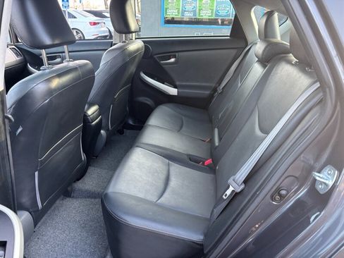 Used 2013 Toyota Prius Four image 7