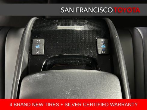 Certified 2018 Toyota Mirai Sedan image 17