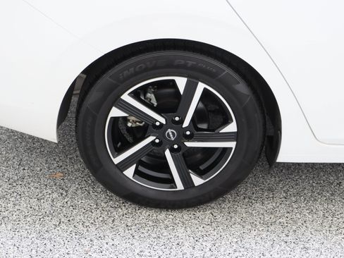 Used 2024 Nissan Sentra SV FWD image 6