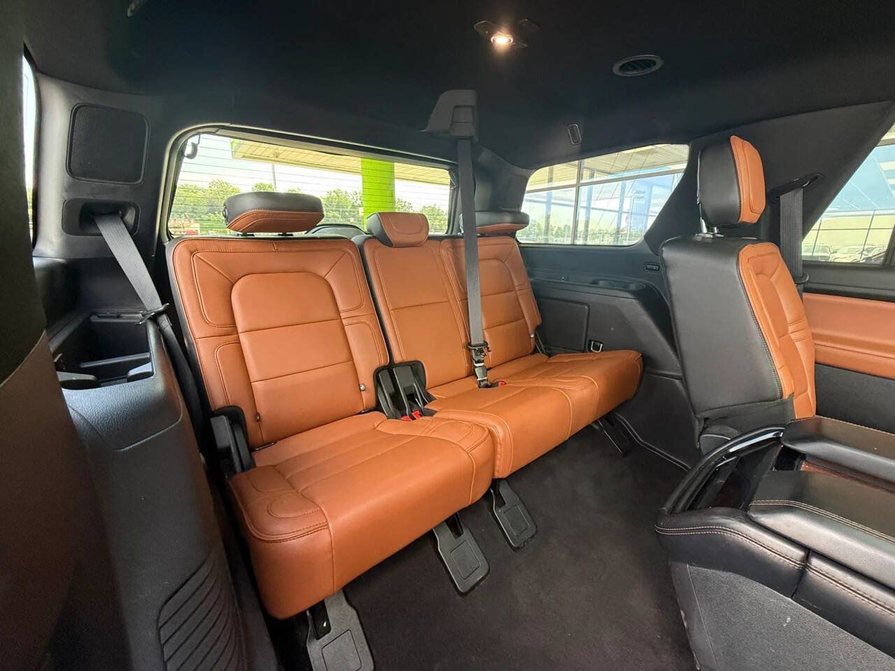 Used 2018 Lincoln Navigator Reserve AWD/4WD image 35