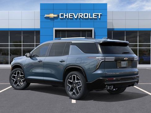New 2026 Chevrolet Traverse High Country w/ LPO, Floor Liner Package AWD/4WD image 3