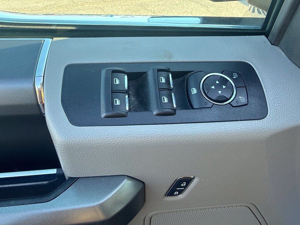 Used 2017 Ford F150 XLT w/ Equipment Group 302A Luxury AWD/4WD image 21