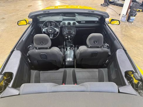 Used 2016 Ford Mustang Convertible w/ Equipment Group 051A RWD image 22