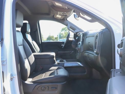 Used 2022 Chevrolet Silverado 2500 LTZ w/ LTZ Convenience Package AWD/4WD image 11