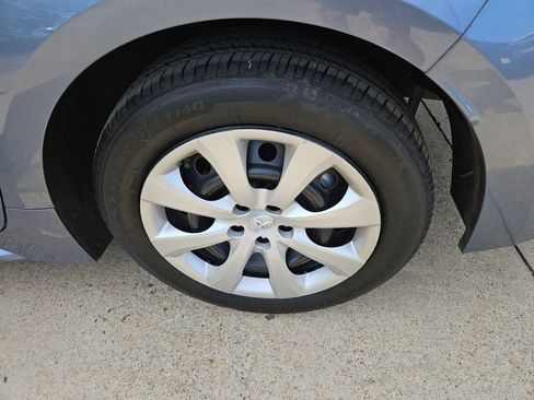 Used 2025 Toyota Corolla LE FWD image 25