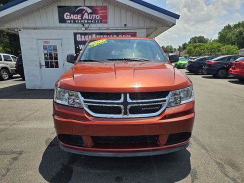 Used 2014 Dodge Journey American Value Package FWD image 3