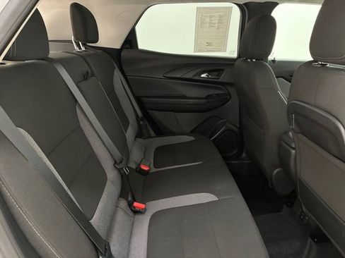 Used 2025 Chevrolet TrailBlazer LT w/ Convenience Package image 16