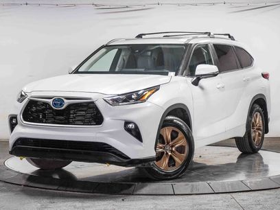 Used 2023 Toyota Highlander Bronze Edition