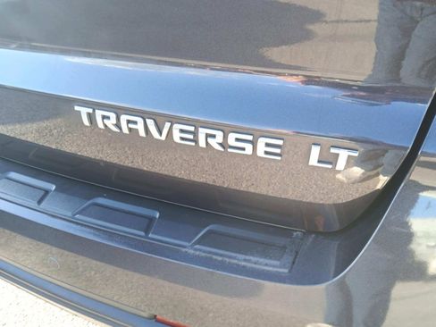 Used 2016 Chevrolet Traverse LT image 18