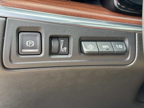 Used 2026 Cadillac XT5 Premium Luxury w/ Driver Assist Package FWD image 43