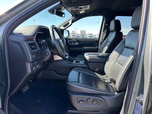 Used 2024 Chevrolet Tahoe Premier AWD/4WD image 22