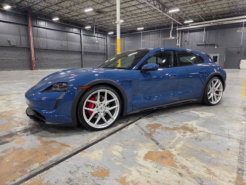 Used 2023 Porsche Taycan 4S AWD/4WD image 1