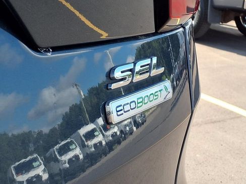 Used 2019 Ford Escape SEL FWD image 9