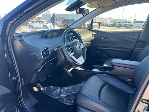 Used 2016 Toyota Prius Three Touring image 34