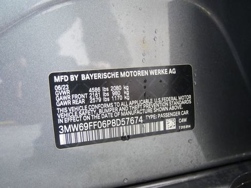 Used 2023 BMW 330i Sedan w/ Premium Package image 8