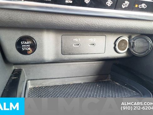 Used 2024 Nissan Rogue SV image 9