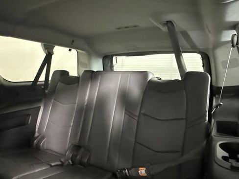 Used 2018 Cadillac Escalade ESV Premium Luxury AWD/4WD image 26