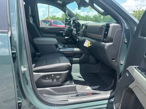 New 2026 Chevrolet Silverado 2500 ZR2 w/ LPO, Dark Essentials Package AWD/4WD image 32