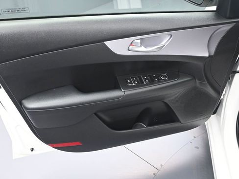 Certified 2024 Kia Forte LXS w/ LXS Technology Package image 10
