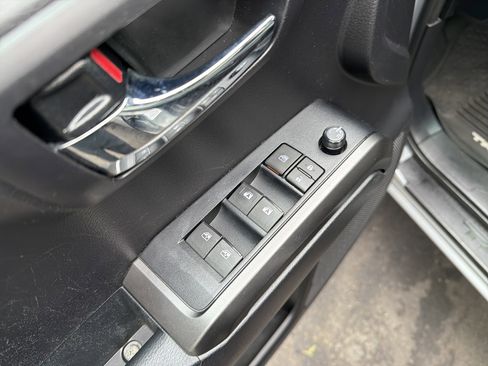 Used 2021 Toyota Tacoma TRD Off-Road w/ Technology Package image 15