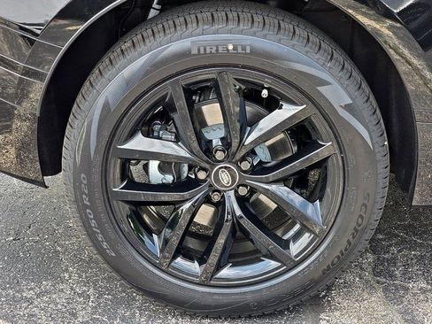 New 2026 Land Rover Range Rover Velar Dynamic SE image 6