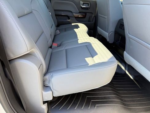 Used 2018 GMC Sierra 1500 SLT image 39