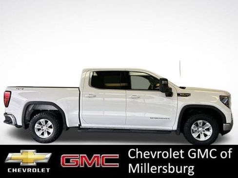 Used 2022 GMC Sierra 1500 SLE AWD/4WD image 2