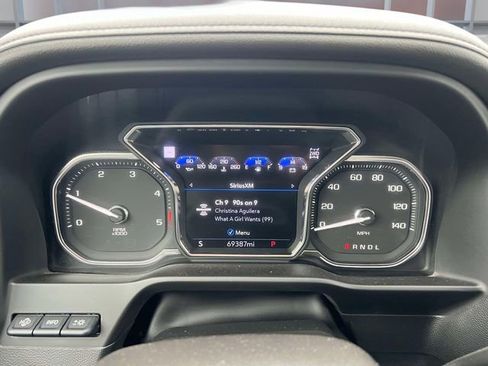 Used 2023 GMC Sierra 3500 Denali w/ Technology Package AWD/4WD image 29