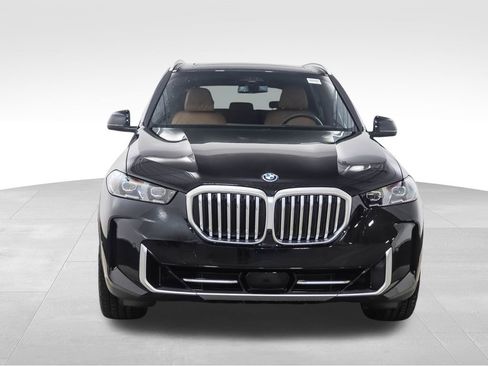 New 2026 BMW X5 xDrive50e image 8