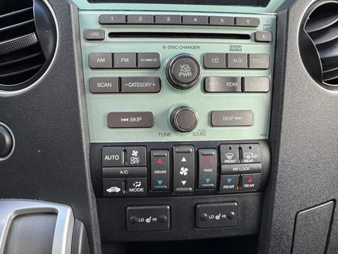 Used 2011 Honda Pilot EX-L image 30