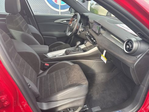 New 2025 Alfa Romeo Tonale image 21