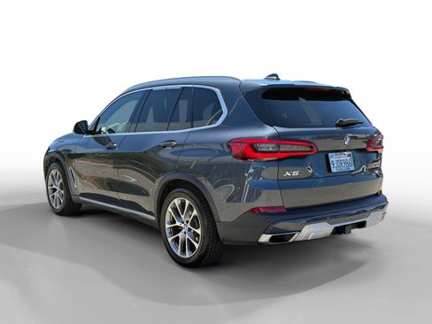 Used 2019 BMW X5 xDrive40i w/ Convenience Package AWD/4WD image 3