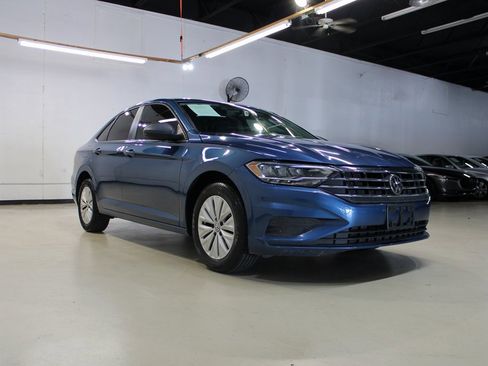 Used 2020 Volkswagen Jetta S w/ Driver Assistance Package image 2