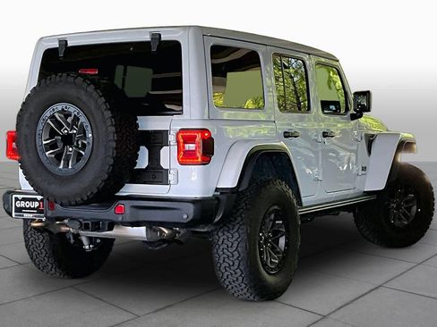 Used 2025 Jeep Wrangler Unlimited Rubicon 392 AWD/4WD image 12