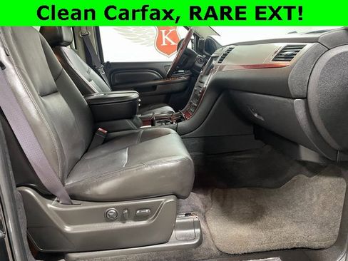 Used 2011 Cadillac Escalade EXT Luxury image 23