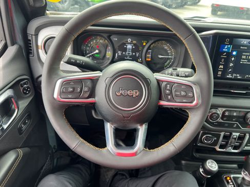 Used 2024 Jeep Wrangler Sahara w/ Dual Top Group AWD/4WD image 15