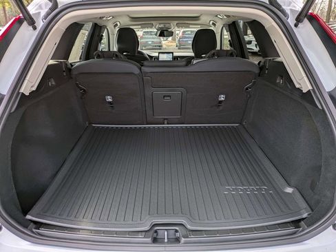 New 2026 Volvo XC60 B5 Core AWD/4WD image 12