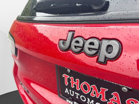 Used 2021 Jeep Compass Latitude AWD/4WD image 36