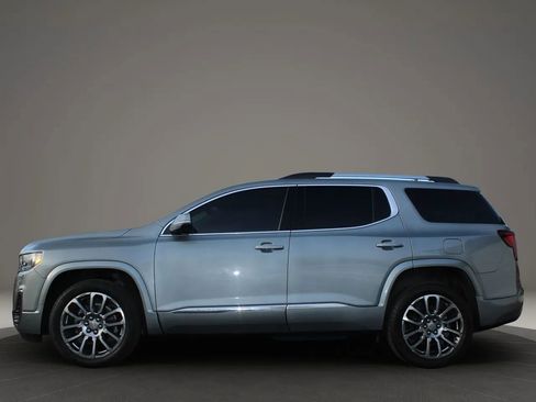 Used 2023 GMC Acadia Denali w/ Denali Ultimate Package image 4