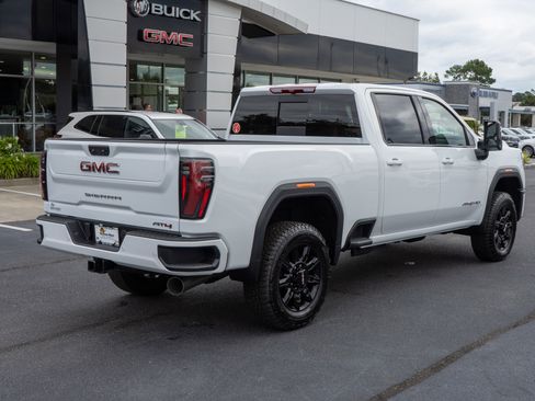 New 2026 GMC Sierra 2500 AT4 image 3