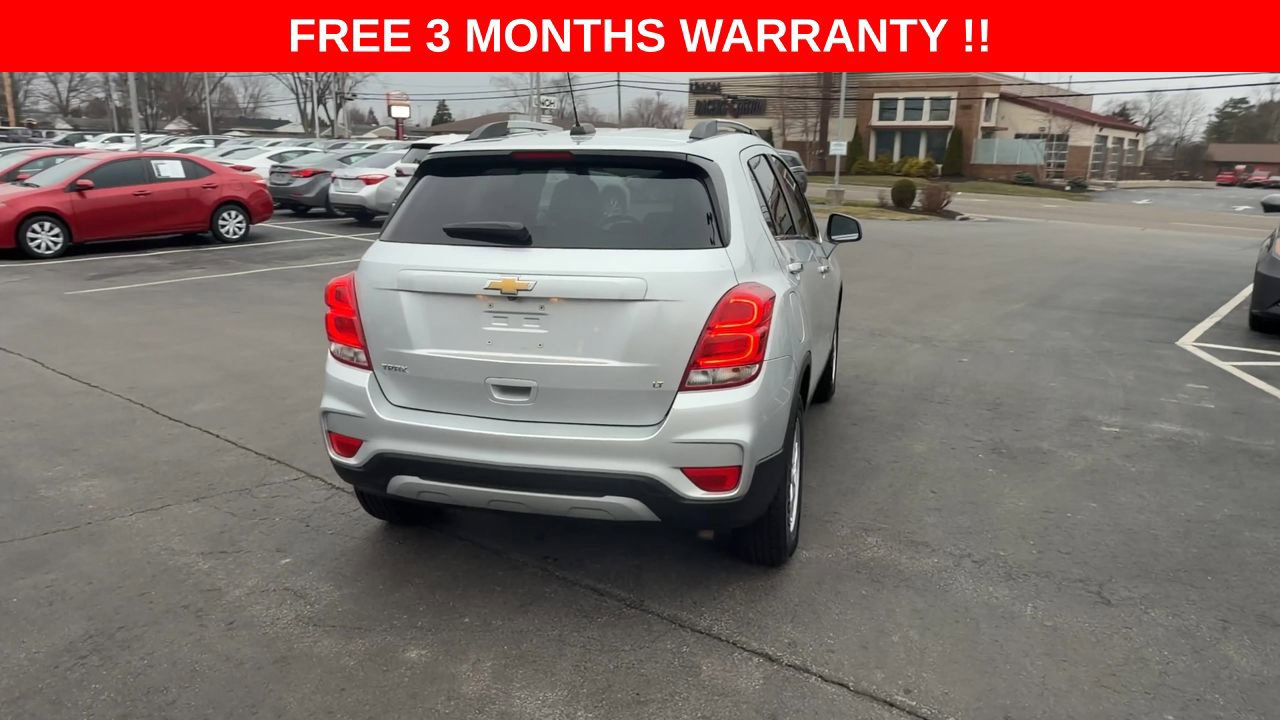 Used 2020 Chevrolet Trax LT w/ LT Convenience Package FWD image 7