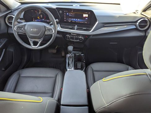 Used 2024 Chevrolet Trax ACTIV w/ Sunroof Package image 24