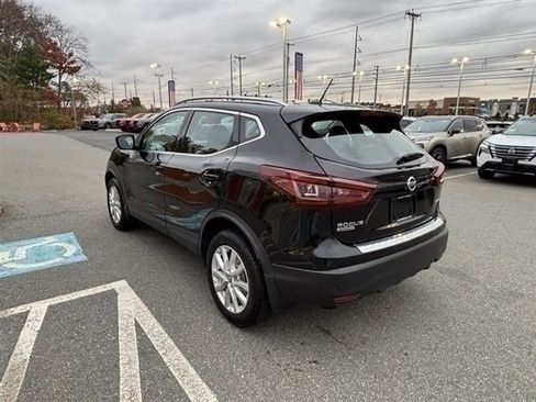Used 2022 Nissan Rogue Sport SV image 5