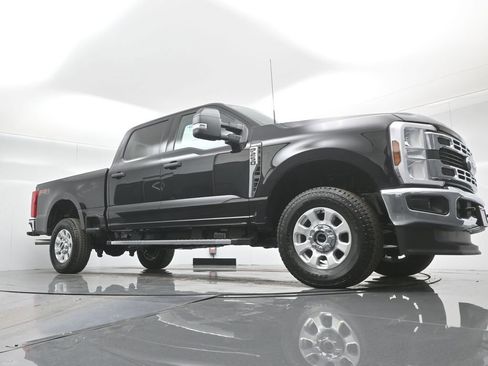 Certified 2024 Ford F250 XLT w/ FX4 Off-Road Package image 49