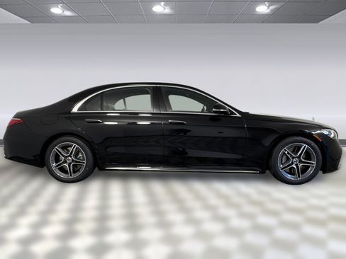 New 2026 Mercedes-Benz S 580e 4MATIC Sedan image 8
