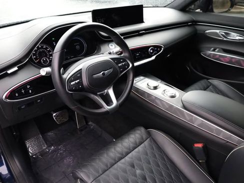 Used 2024 Genesis GV70 3.5T Sport w/ Sport Advanced Package image 9