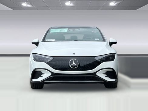 New 2026 Mercedes-Benz EQE 320 EQE 320 image 6