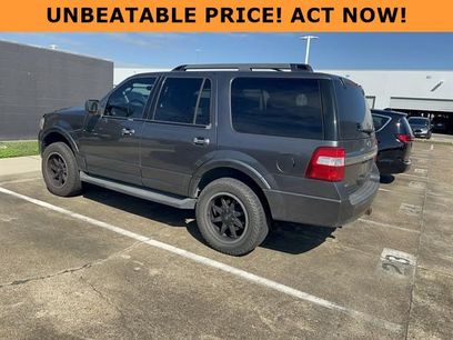 Used 2017 Ford Expedition XLT w/ Equipment Group 202A