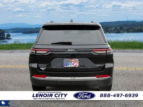 Used 2023 Jeep Grand Cherokee Limited image 4